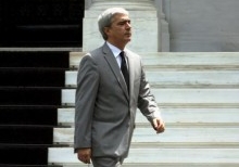 ΝΕΑ ΕΙΔΗΣΕΙΣ (Σίμο, στρώσε τον κώλο σου στο διάβασμα!)