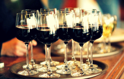 ΝΕΑ ΕΙΔΗΣΕΙΣ (Αυτό είναι το καλύτερο κρασί στον κόσμο που κοστίζει… 4,37 λίρες! (ΦΩΤΟ))