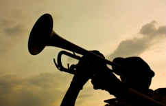 ΝΕΑ ΕΙΔΗΣΕΙΣ (Πανηγύρια για 0,4% ανάπτυξη;)