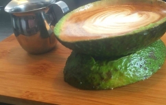 ΝΕΑ ΕΙΔΗΣΕΙΣ (Η νέα τάση στον καφέ που σαρώνει στο Instagram)