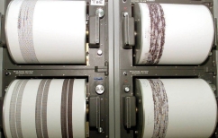 ΝΕΑ ΕΙΔΗΣΕΙΣ (Iσχυρός σεισμός 5 Ρίχτερ στην Αλόννησο ταρακούνησε και την Αθήνα)