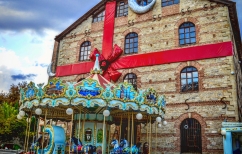 ΝΕΑ ΕΙΔΗΣΕΙΣ (Τρίκαλα: Ανταπόκριση από την πρωτεύουσα των Χριστουγέννων!)