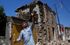 ΝΕΑ ΕΙΔΗΣΕΙΣ (Λέσβος: Τον ΕΝΦΙΑ στα γκρεμισμένα σπίτια καλούνται να πληρώσουν οι σεισμοπαθείς)