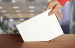 ΝΕΑ ΕΙΔΗΣΕΙΣ (Δεξιότατος : Η «Μεσαία Τάξη» ψήφισε υπερκομματικά)