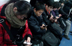 ΝΕΑ ΕΙΔΗΣΕΙΣ (Τα smart phones έφεραν 772 εκατομμύρια Κινέζους μέσα στο διαδίκτυο)