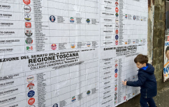 ΝΕΑ ΕΙΔΗΣΕΙΣ (Συνεχείς διαπραγματεύσεις στην Ιταλία για να αποφύγουν νέες εκλογές)